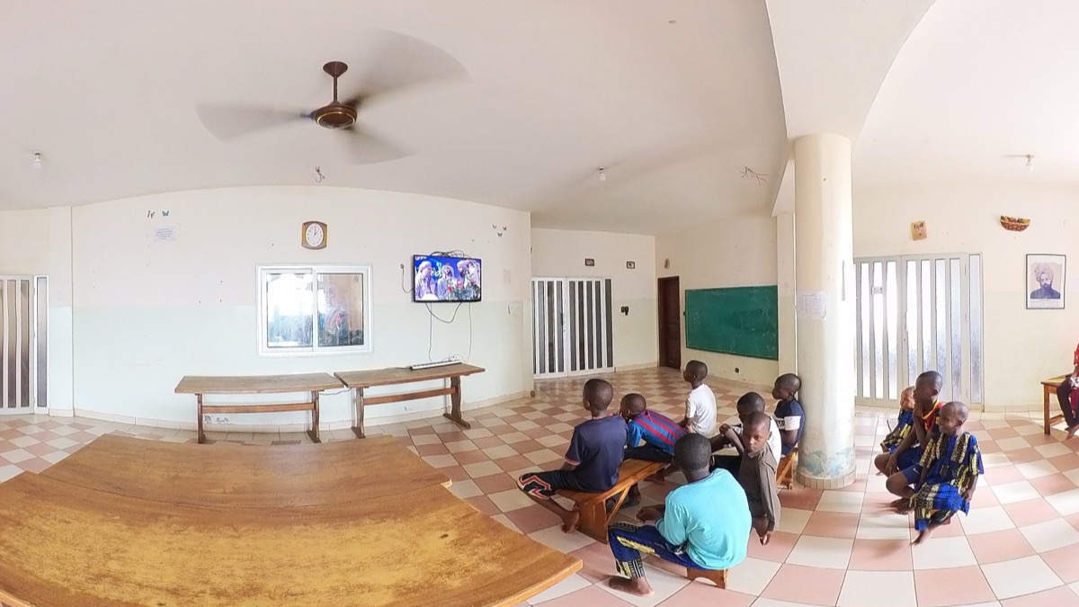 Aufenthaltsraum des Waisenheims von Humanity First in Benin